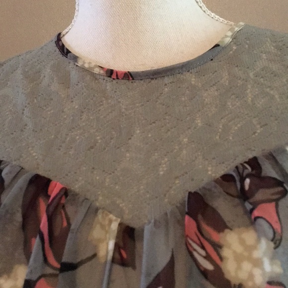 Jack by BB Dakota Lace Crop Top - Picture 4 of 9